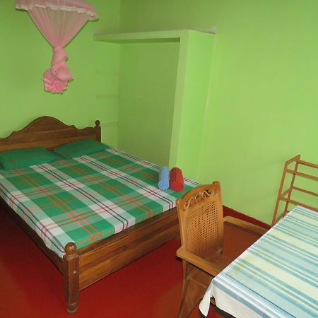 Hikkaduwa Home Stay Екстериор снимка