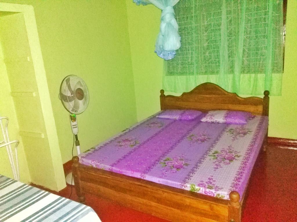 Hikkaduwa Home Stay Екстериор снимка