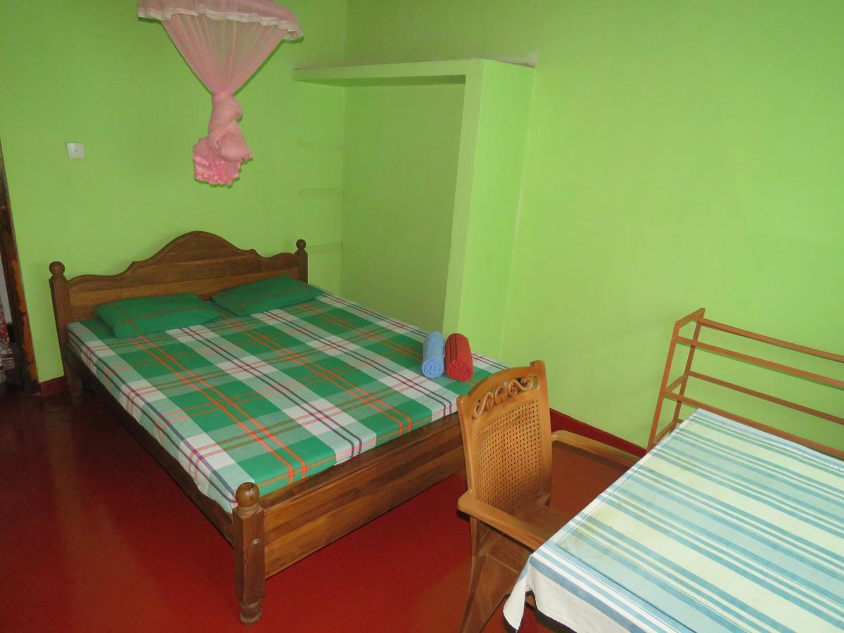 Hikkaduwa Home Stay Екстериор снимка